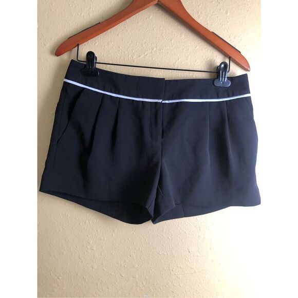 EXPRESS Formal Dress Mini Shorts Womens Black and White Hand Pockets Size 4 - Picture 3 of 11
